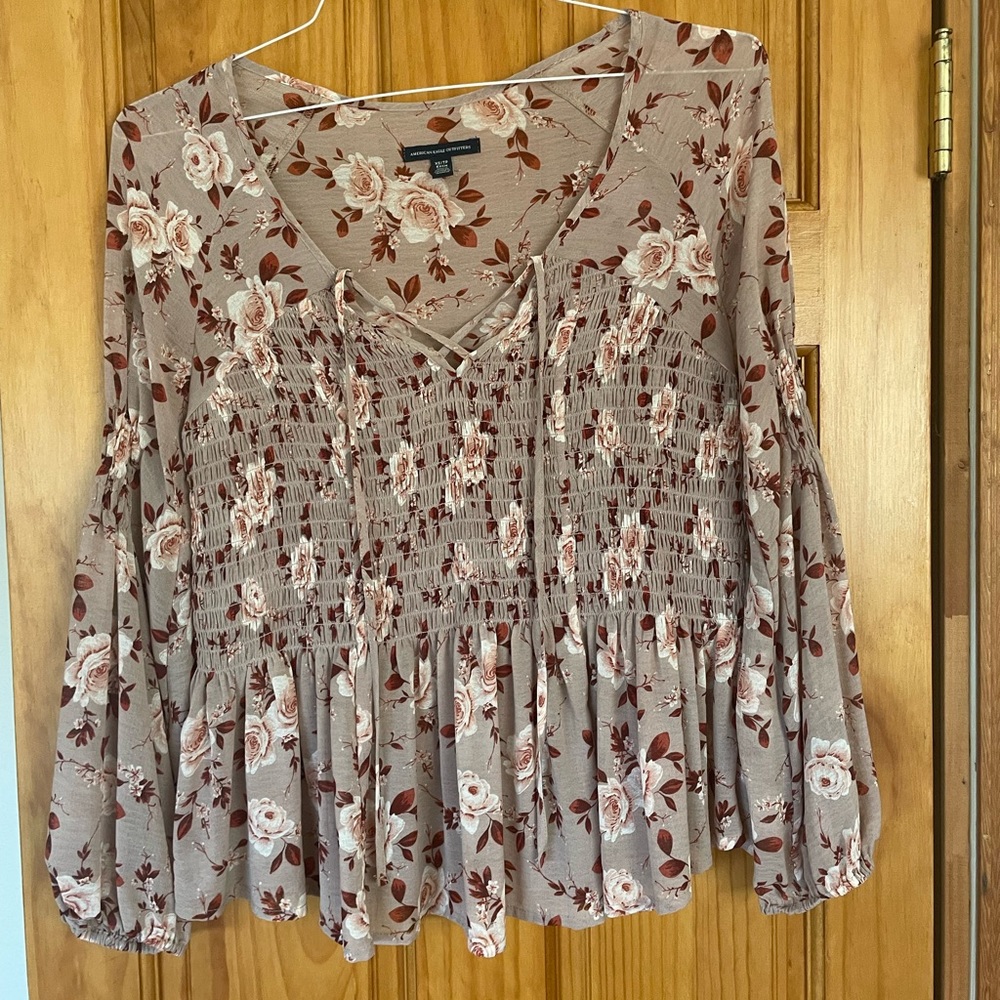 A&E floral top!